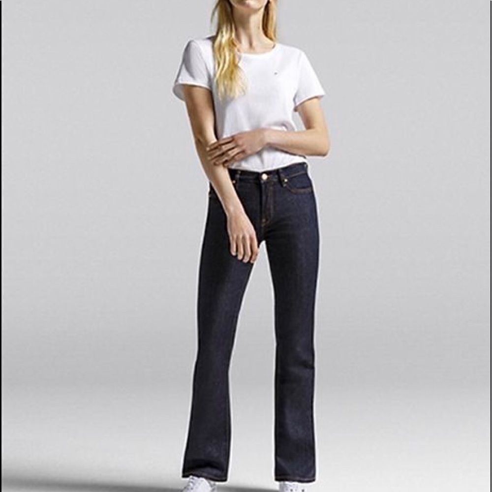 Tommy Hilfiger Low Rise Boot Cut Jeans Woman's Size 12